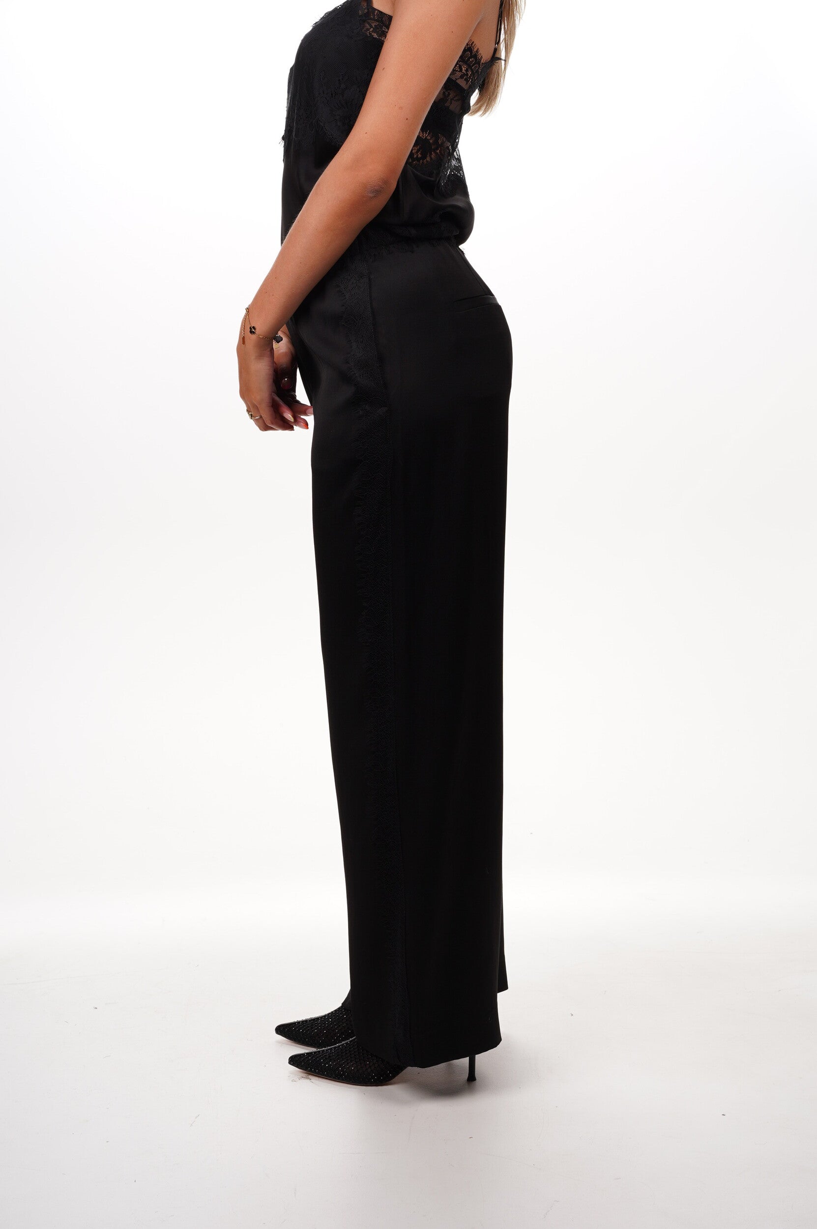 VINCE Trousers Mid waist lace trim pull on