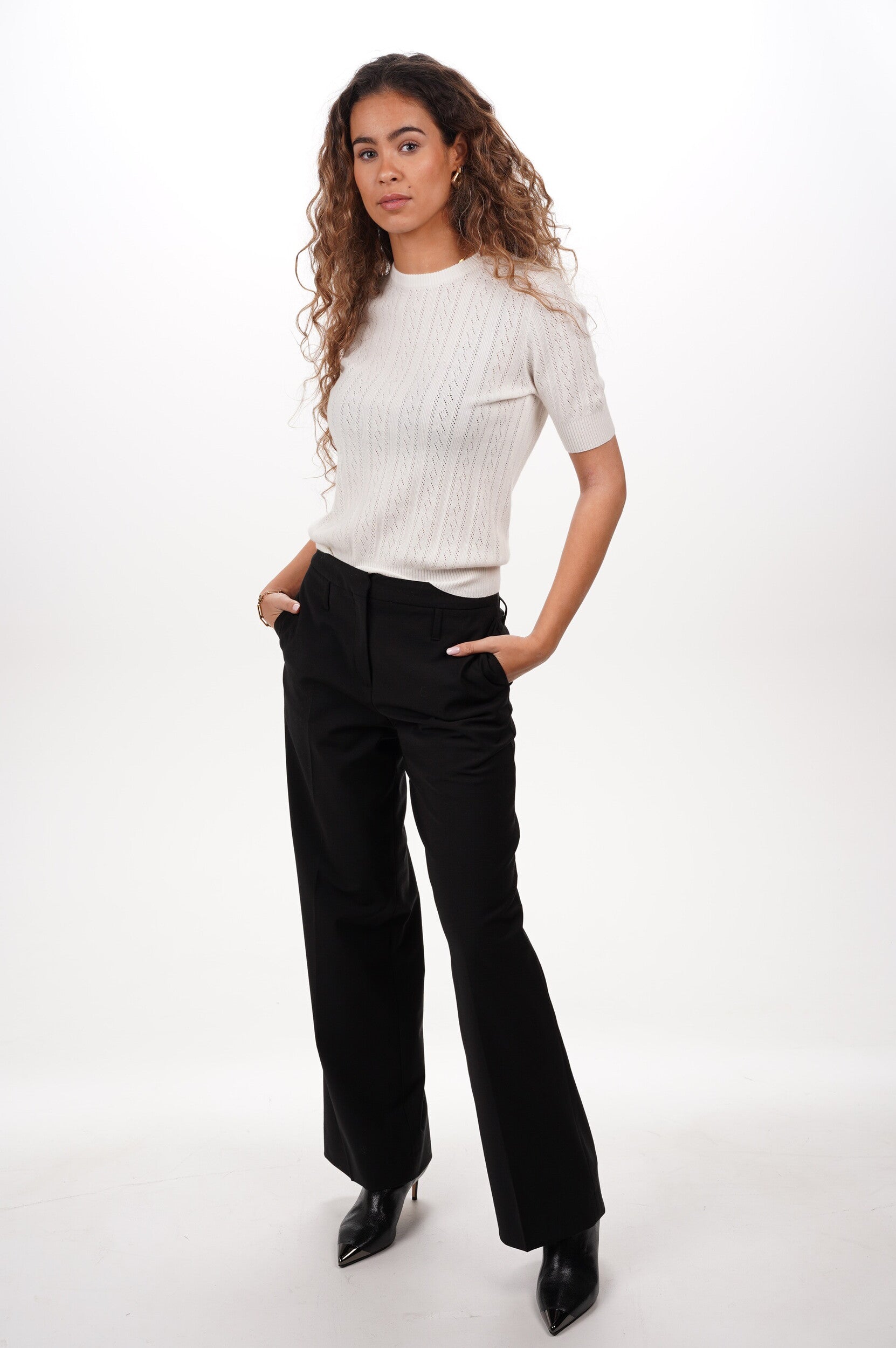 LISA YANG Pull Nika