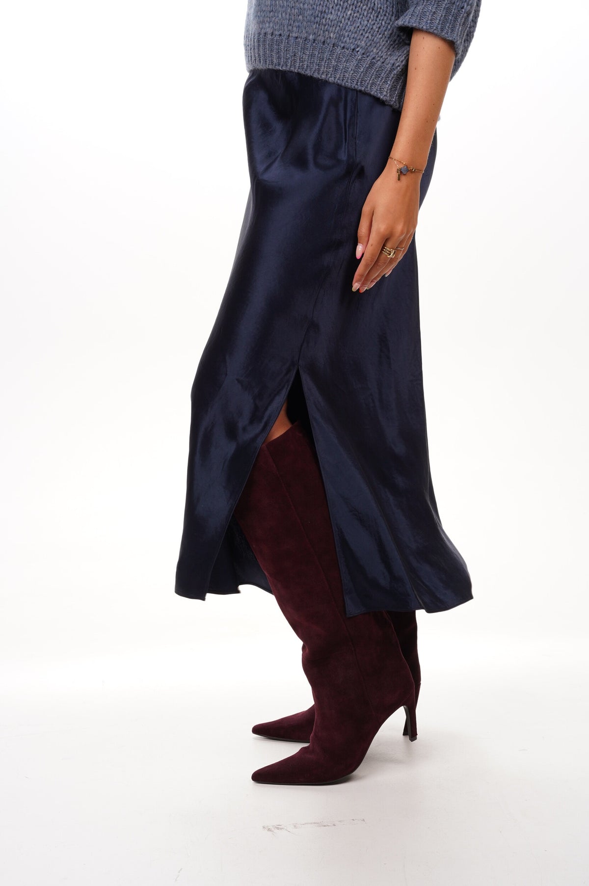 VINCE Skirt Side slit slip
