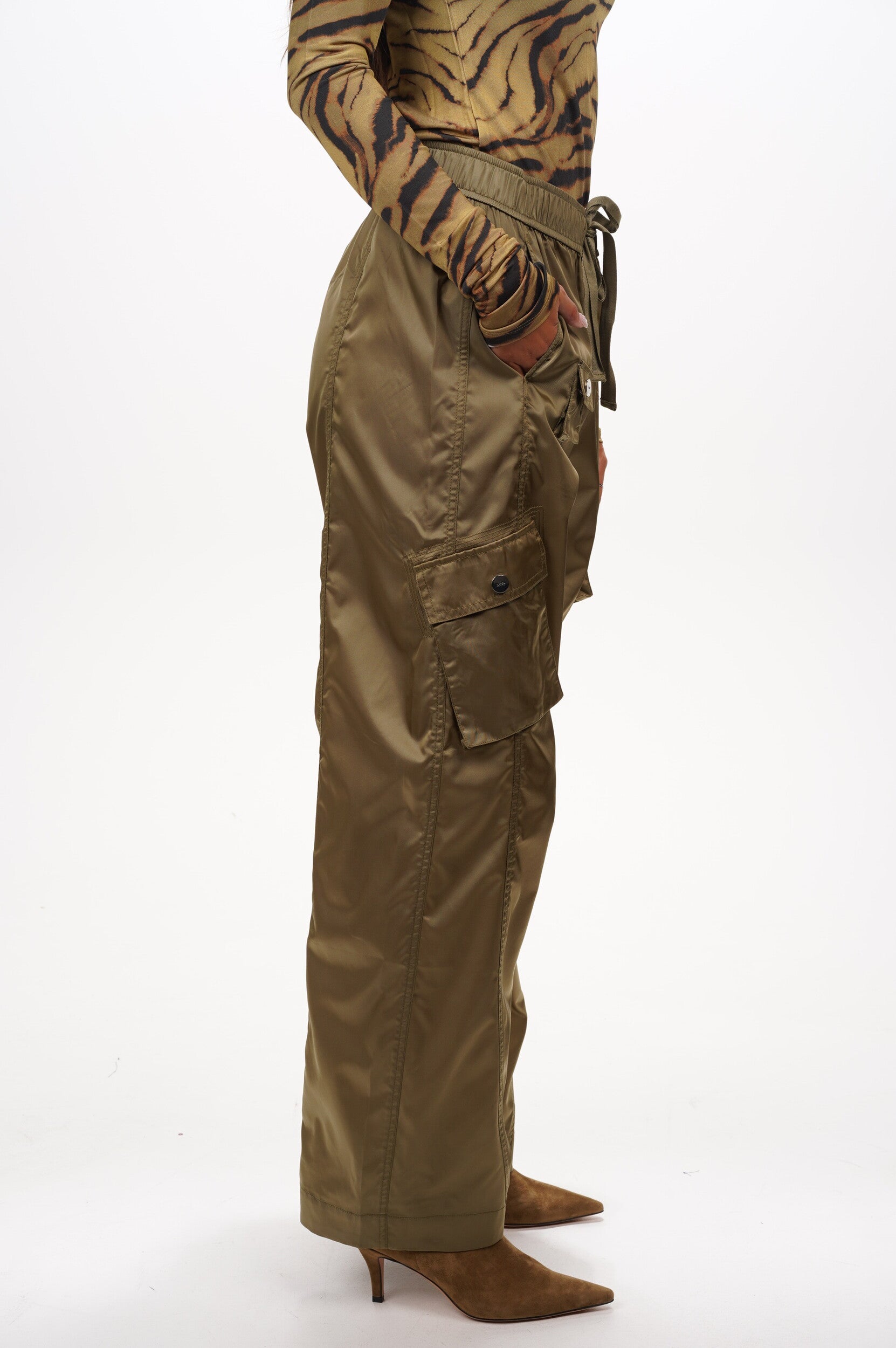 GANNI Trousers Duchesse nylon oversized elasticated 