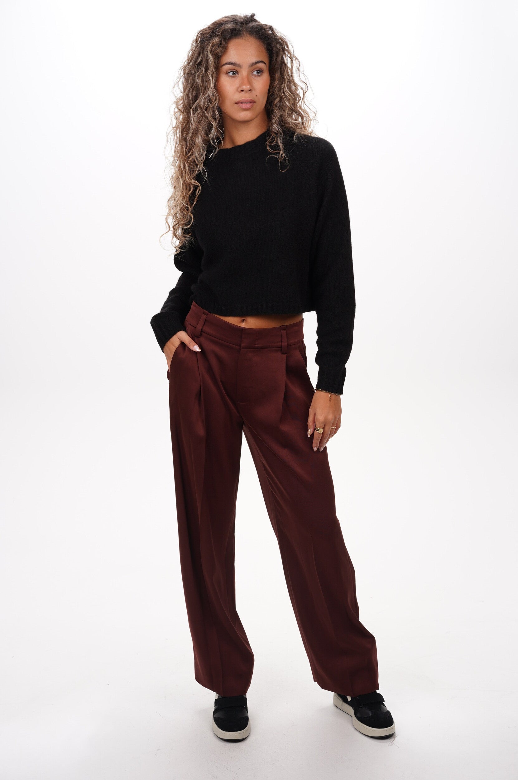 VINCE Trousers V977922193